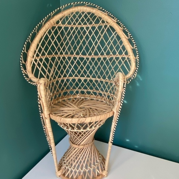 14” Miniature Wicker Rattan Peacock Chair for Doll or Teddy Bear/Plant Stand VTG - Picture 3 of 6